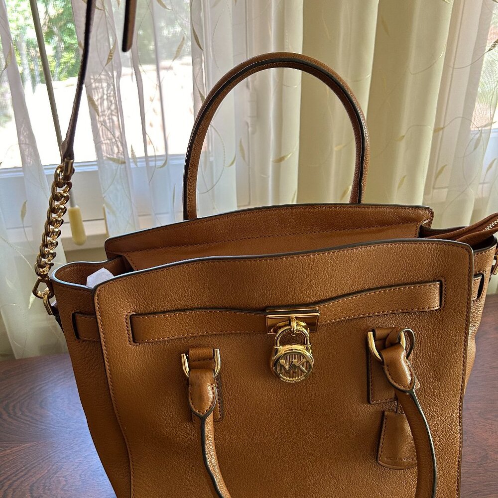 Michael Kors leather purse